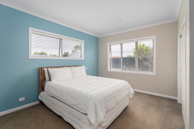 Photo of property in 4 Eyre Street, Henderson, Auckland, 0612