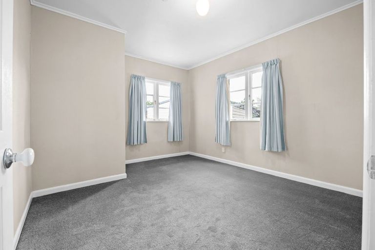 Photo of property in 10 Tui Avenue, Forest Lake, Hamilton, 3200
