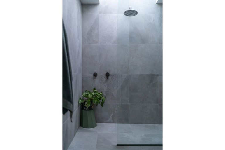 Photo of property in 17 Kapuka Lane, Wanaka, 9305