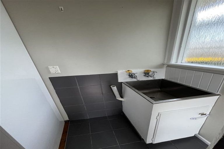 Photo of property in 1/23 Levesque Street, Birkdale, Auckland, 0626