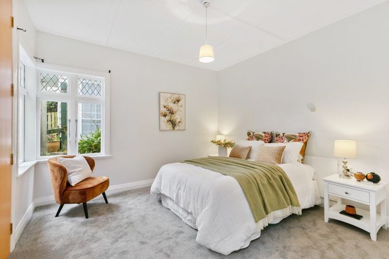 Photo of property in 4 Don Street, Island Bay, Wellington, 6023