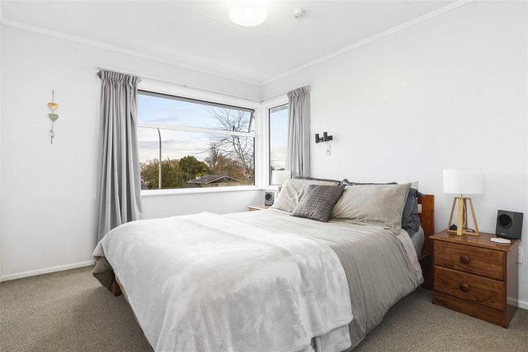 Photo of property in 70 Pohutukawa Drive, Pukete, Hamilton, 3200