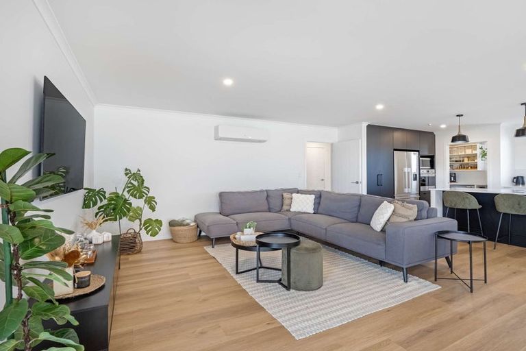 Photo of property in 44 Tirimoana Place, Otamatea, Whanganui, 4501