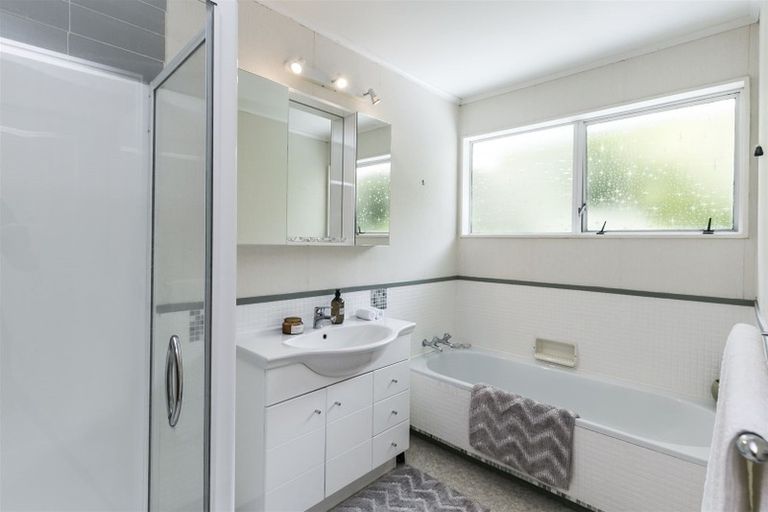 Photo of property in 76f2 Lohia Street, Khandallah, Wellington, 6035