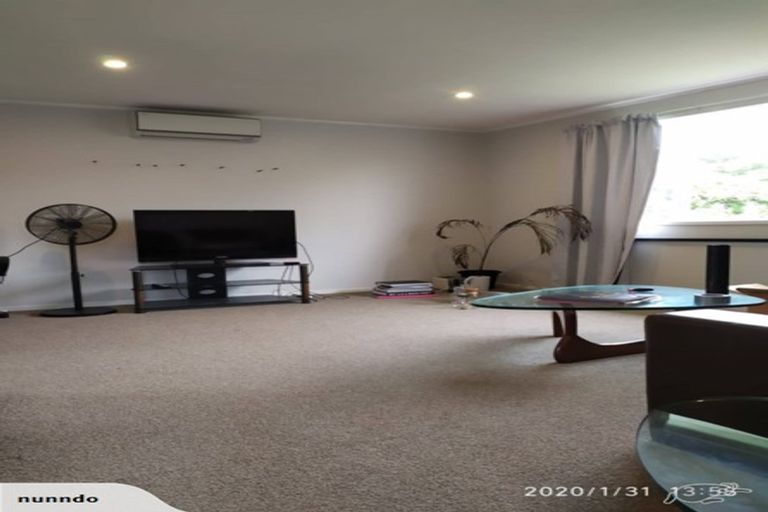 Photo of property in 1/27a Randwick Road, Northland, Wellington, 6012