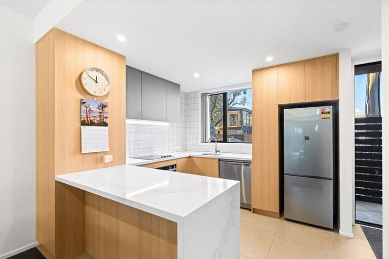 Photo of property in 11a Cuba Street, Petone, Lower Hutt, 5012