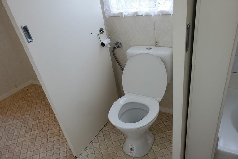 Photo of property in 14 Brent Place, Manurewa, Auckland, 2102