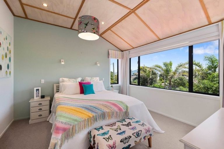 Photo of property in 7 Taiata Street, Waikanae Beach, Waikanae, 5036