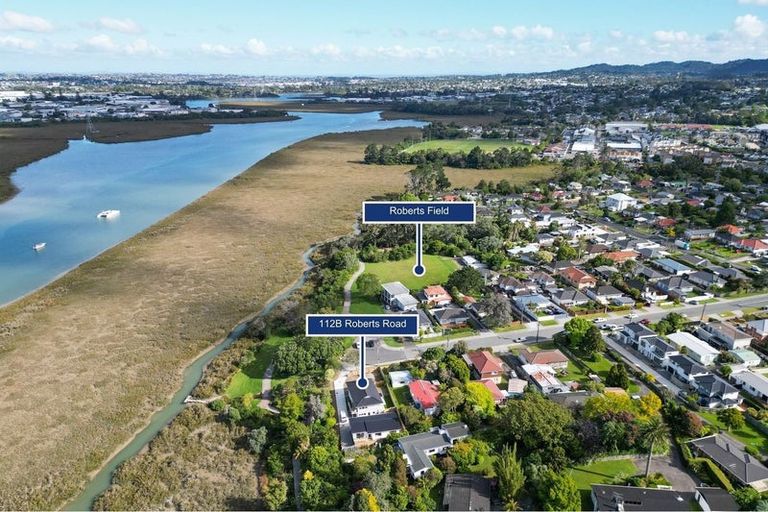 Photo of property in 112b Roberts Road, Te Atatu South, Auckland, 0610