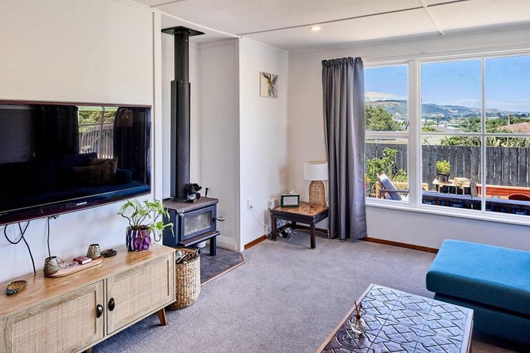 Photo of property in 49a Piko Street, Titahi Bay, Porirua, 5022