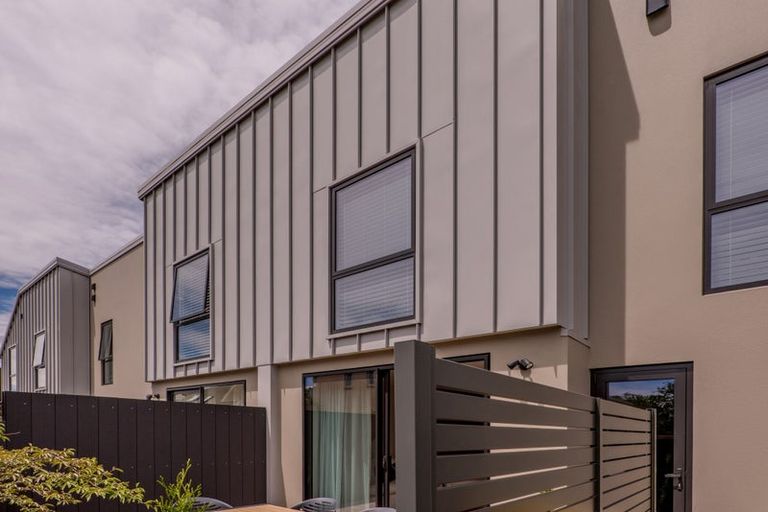 Photo of property in 200c Springfield Road, St Albans, Christchurch, 8014