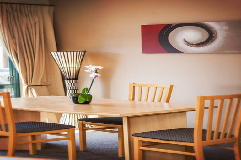 Photo of property in 9 Fearnley Grove, Albany, Auckland, 0632