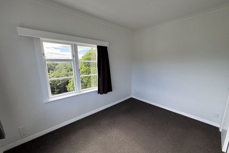 Photo of property in 5 Harland Street, Brooklyn, Wellington, 6021