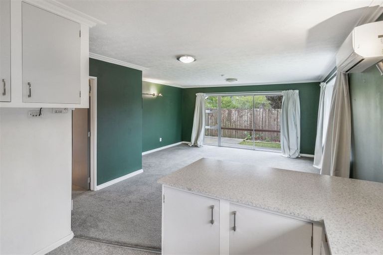 Photo of property in 2/125a Mackenzie Avenue, Woolston, Christchurch, 8023