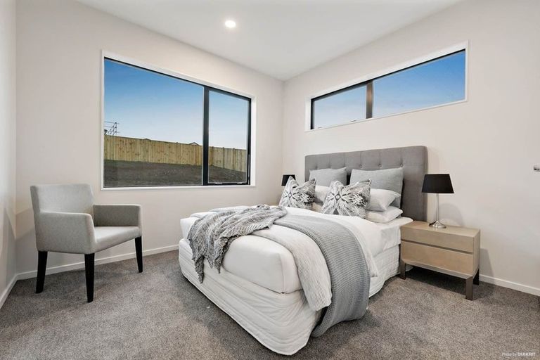 Photo of property in 5 Mata Road, Massey, Auckland, 0614