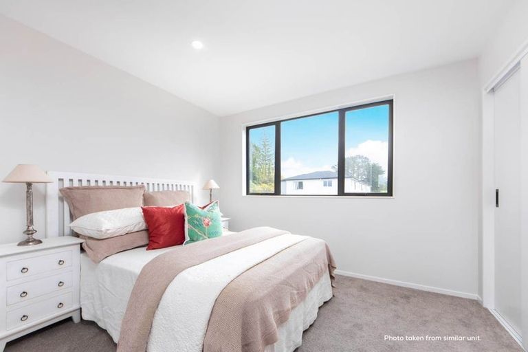 Photo of property in 24b Scarlet Drive, Ranui, Auckland, 0612