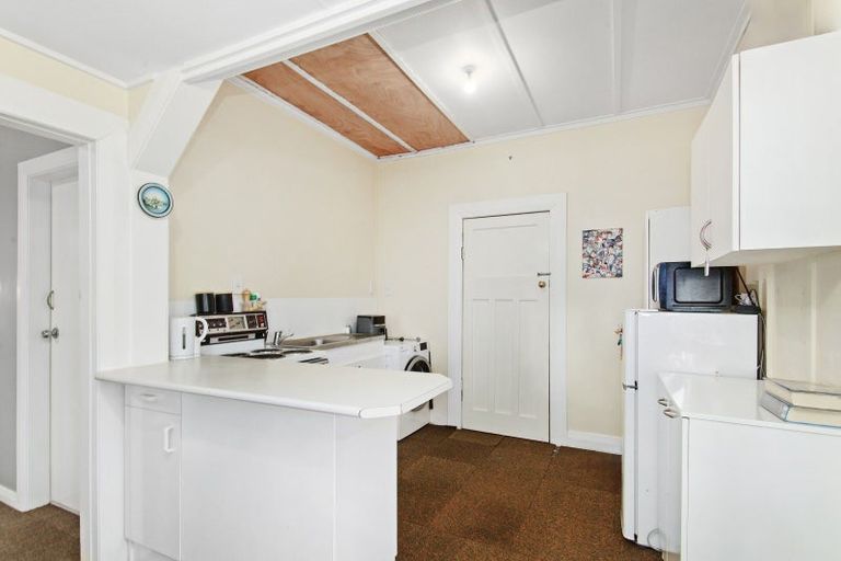 Photo of property in 8 Mount Cecil Road, Moonshine Valley, Porirua, 5381