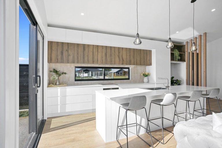 Photo of property in 4b Lewis Way, Cambridge, 3434