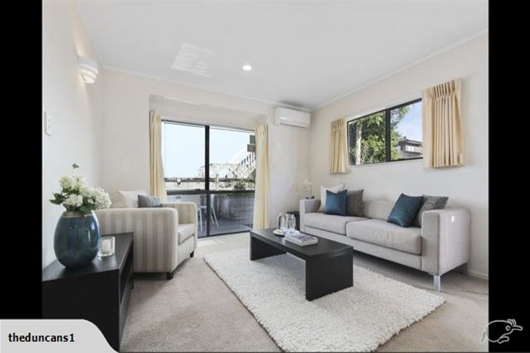 Photo of property in 4/26 Inverness Road, Browns Bay, Auckland, 0630