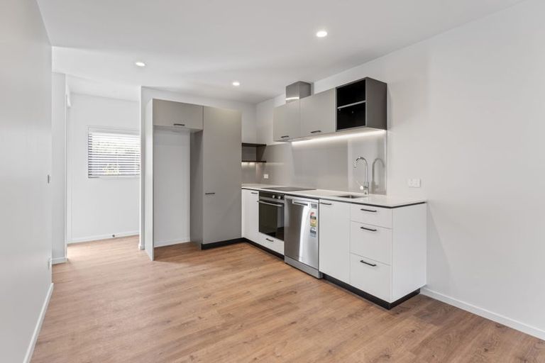 Photo of property in 2/40 Shirley Road, Shirley, Christchurch, 8013