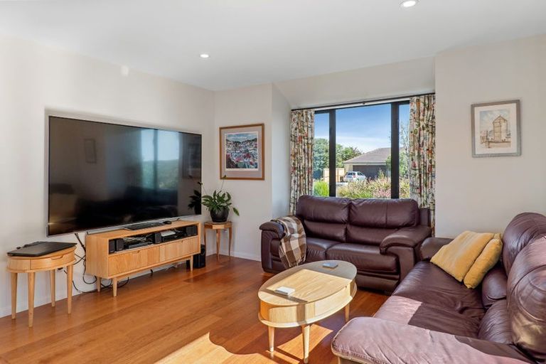Photo of property in 550 Bower Avenue, Parklands, Christchurch, 8083