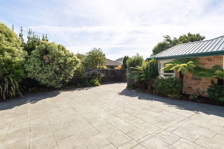 Photo of property in 6 Iroquois Place, Wigram, Christchurch, 8042
