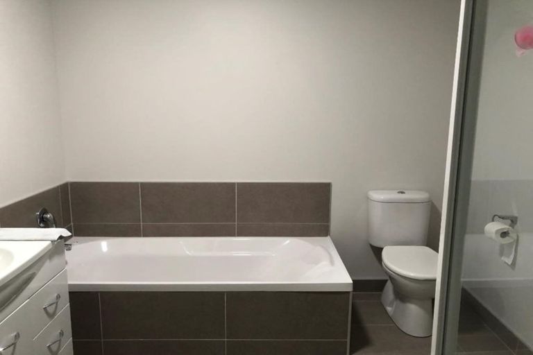 Photo of property in 43 Popokatea Drive, Takanini, 2112