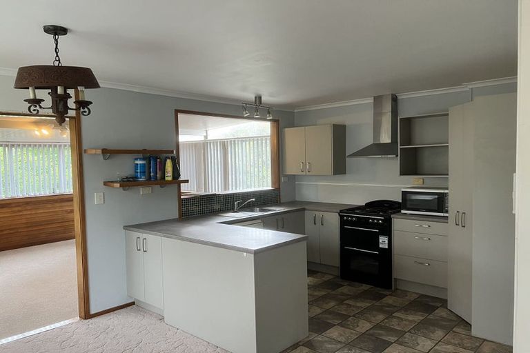 Photo of property in 73 Hartley Terrace, Massey, Auckland, 0614