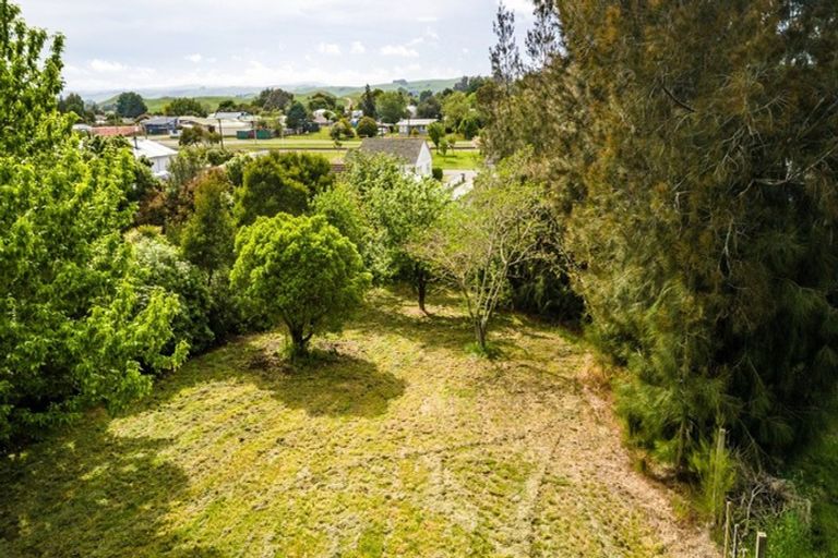 Photo of property in 9 Henderson Street, Otane, 4202