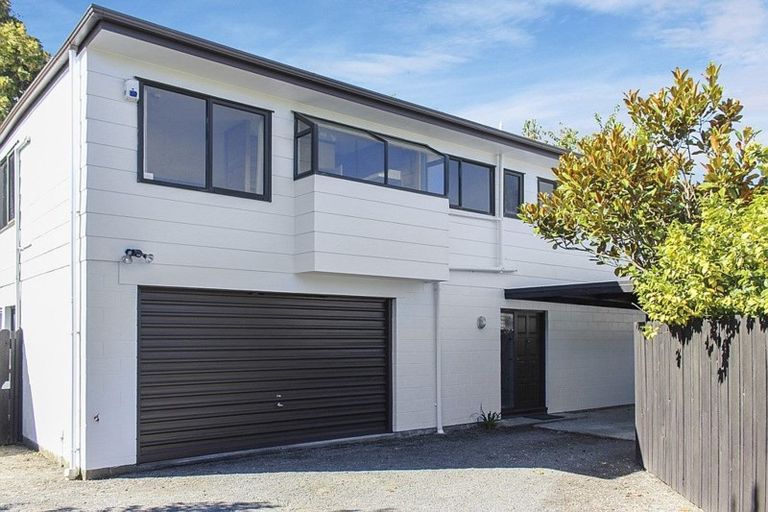 Photo of property in 106 Maidstone Road, Ilam, Christchurch, 8041