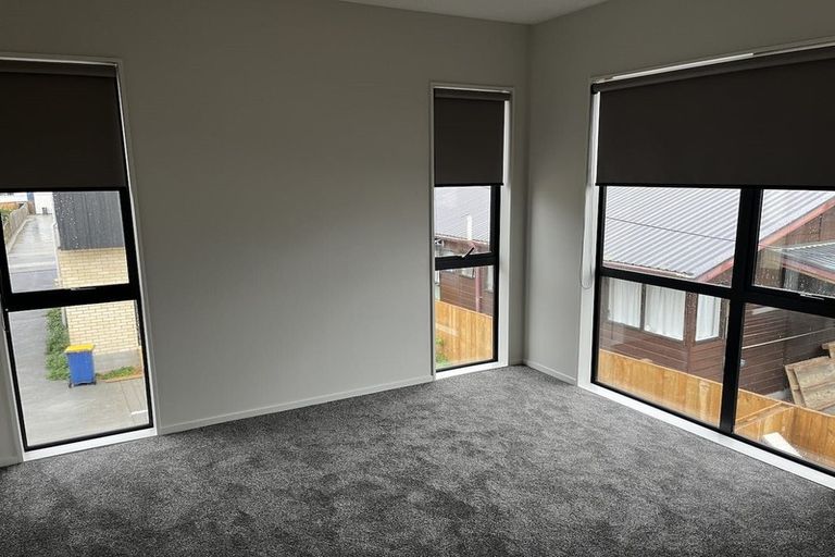 Photo of property in 3/11 Karamu Street, Te Atatu Peninsula, Auckland, 0610