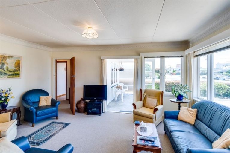 Photo of property in 42 Charles Street, Westshore, Napier, 4110