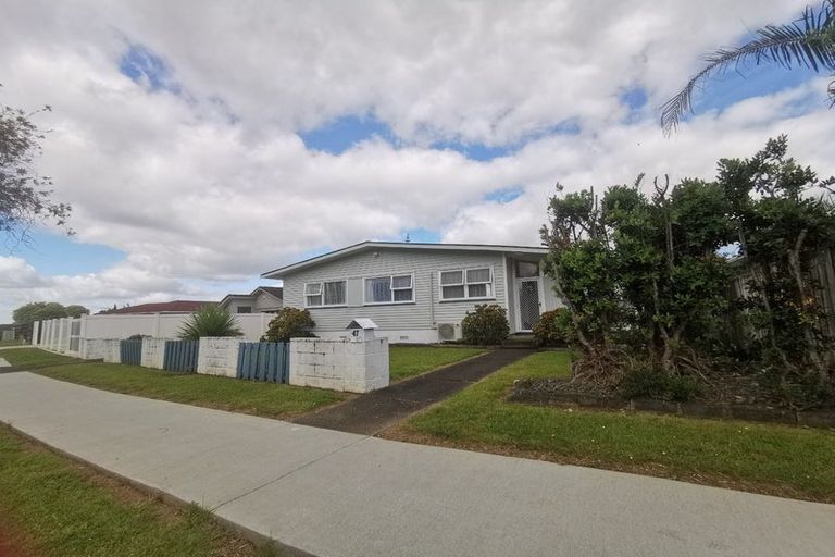 Photo of property in 47 Minaret Drive, Bucklands Beach, Auckland, 2014