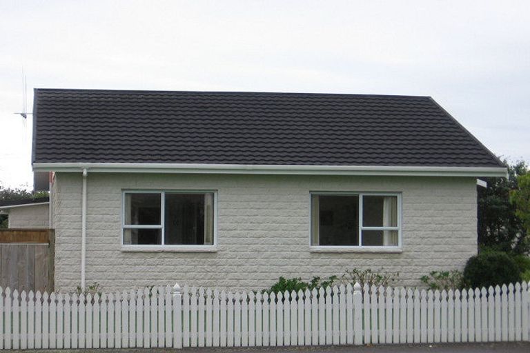 Photo of property in 6 Victoria Street, Levin, 5510