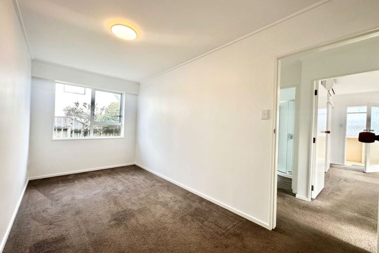 Photo of property in Miramar Villas, 19/3u Byron Street, Miramar, Wellington, 6022