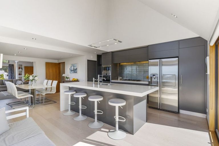 Photo of property in 16 Bellbird Rise, Murrays Bay, Auckland, 0630