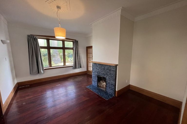 Photo of property in 11 Rolleston Street, Mount Cook, Wellington, 6021