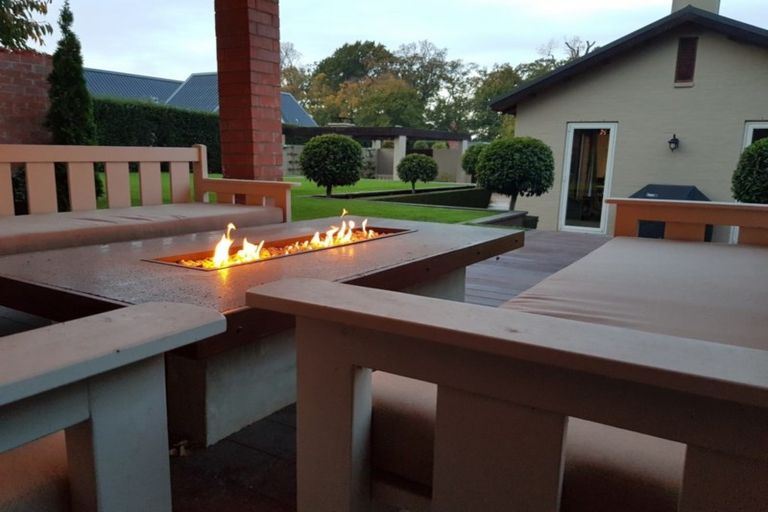 Photo of property in 54 Oakgrove Drive, Rangiora, 7400