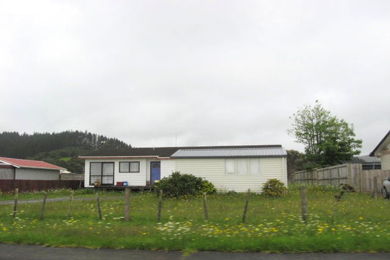 Photo of property in 100 Cartwright Road, Onerahi, Whangarei, 0110