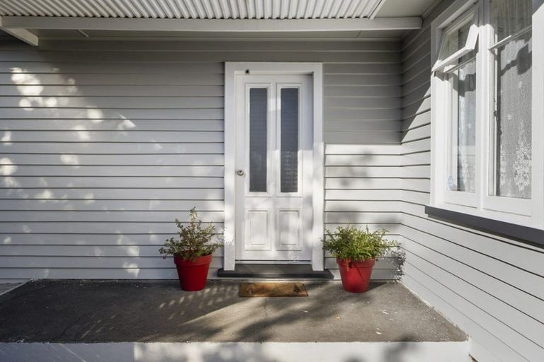 Photo of property in 275 Coronation Avenue, Welbourn, New Plymouth, 4310