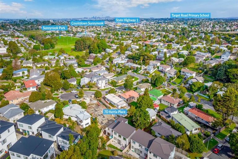 Photo of property in 7d Kerria Place, Sunnynook, Auckland, 0620