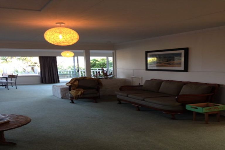 Photo of property in 24 Golf Road, Paraparaumu Beach, Paraparaumu, 5032