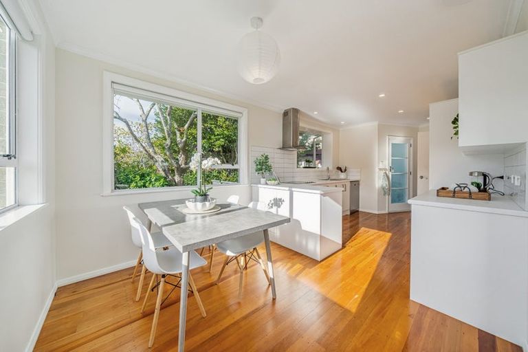 Photo of property in 13 Whirinaki Crescent, Heretaunga, Upper Hutt, 5018