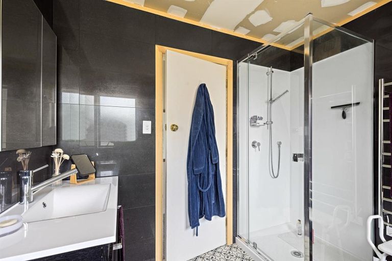 Photo of property in 380 Kaipara Coast Highway, Helensville, Kaukapakapa, 0871