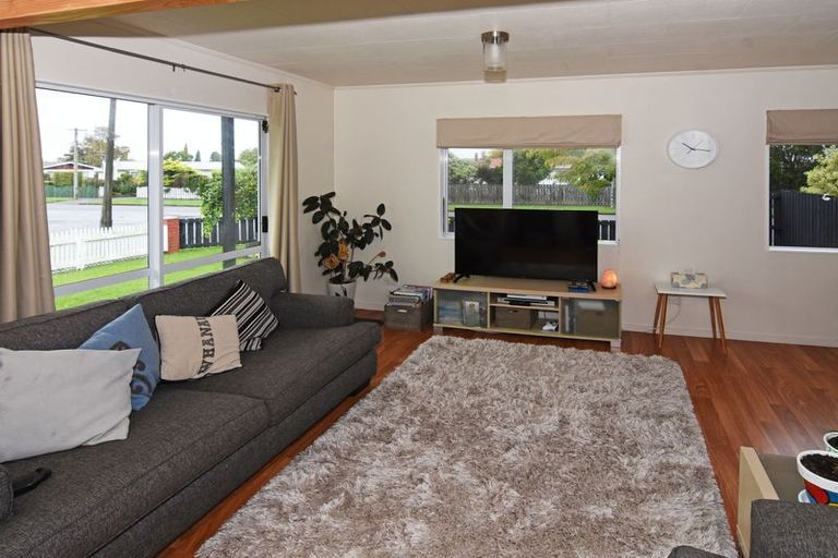 Photo of property in 1 Massey Place, Masterton, 5810