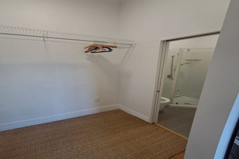 Photo of property in 96 Somerfield Street, Somerfield, Christchurch, 8024