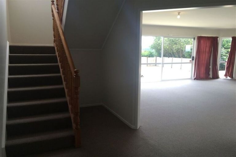 Photo of property in 74 Deacon Road, Riverhead, Kumeu, 0892