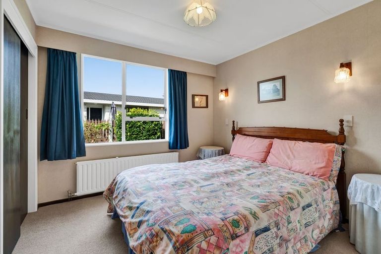 Photo of property in 13 Quin Crescent, Hawera, 4610