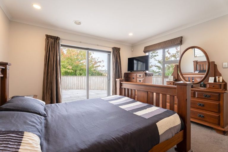 Photo of property in 178 Mark Avenue, Grenada Village, Wellington, 6037