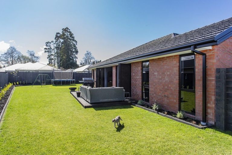 Photo of property in 25 Fearne Drive, Woodend, 7610